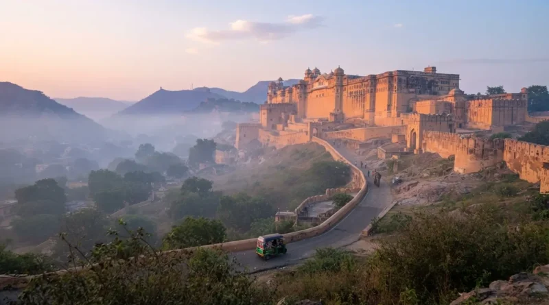 2 day itinerary jaipur Amber Fort and Hawa Mahal pink sandstone facade