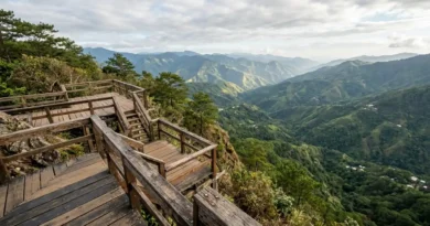 Mines View Park observation deck with panoramic view of Benguet mountains in Baguio
